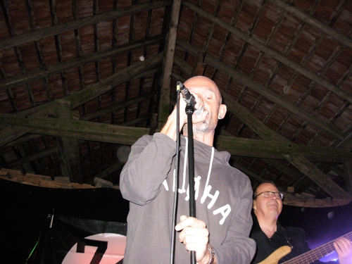 7tcover_5.9.2015_Sagi - 11.jpg